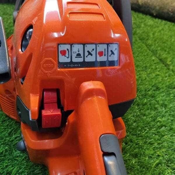 Motorna pila Husqvarna 135 Mark II - Slika 12
