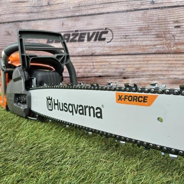 Motorna pila Husqvarna 555 - Slika 2