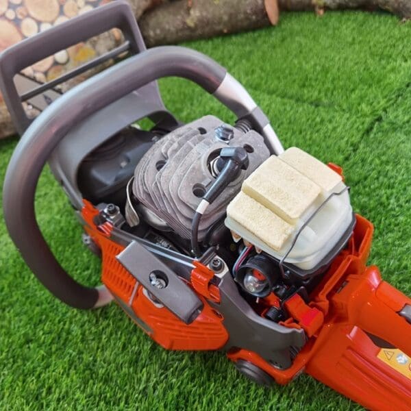 Motorna pila Husqvarna 565 - Slika 16