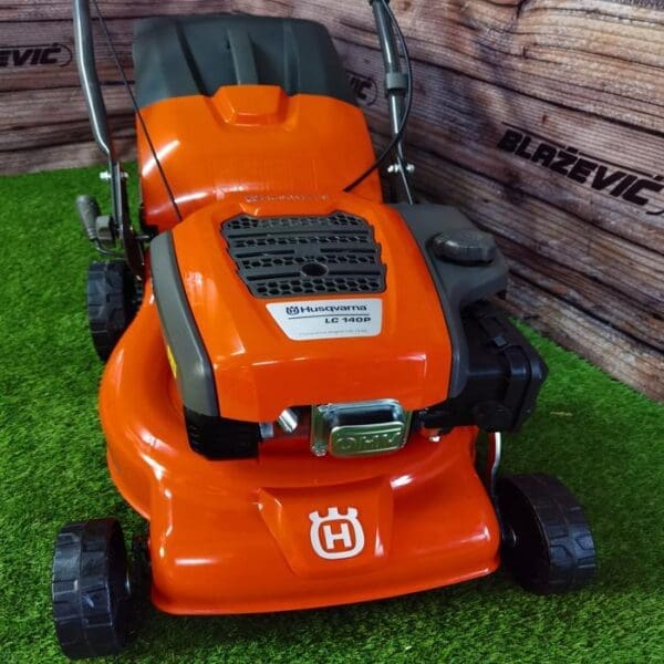 Motorna kosilica Husqvarna LC 140P - Slika 3