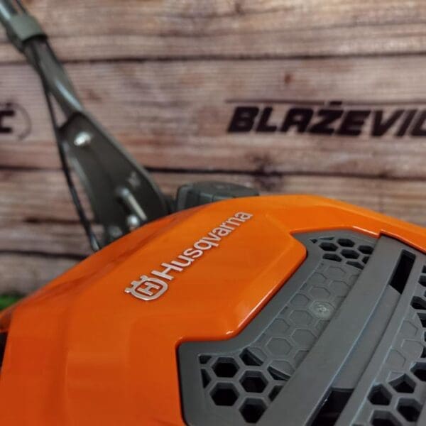 Motorna kosilica Husqvarna LB 256SP - Slika 9