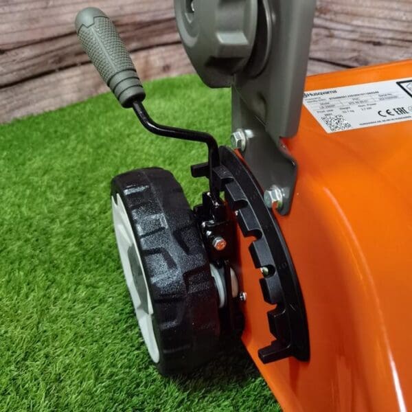 Motorna kosilica Husqvarna LB 256SP - Slika 14