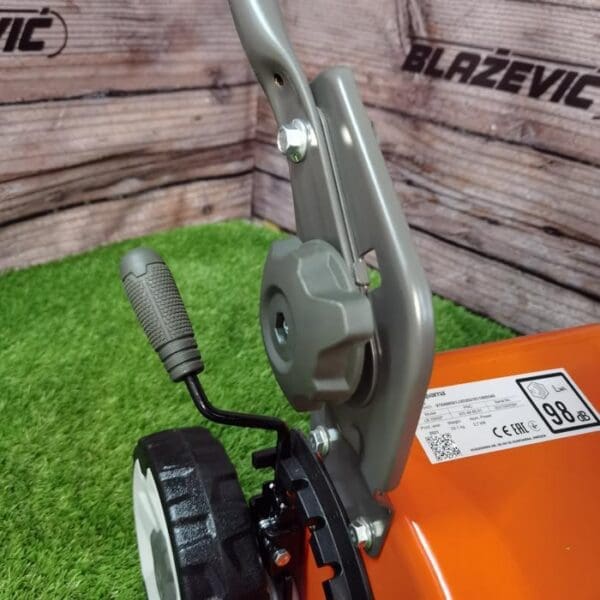 Motorna kosilica Husqvarna LB 256SP - Slika 15