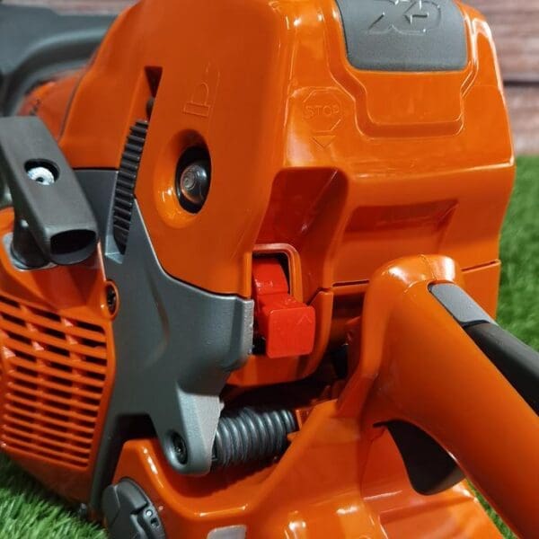 Motorna pila Husqvarna 572XP - Slika 23