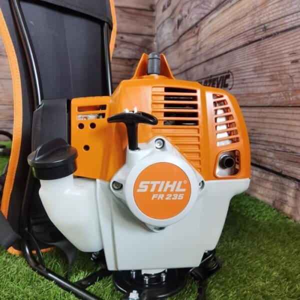 Leđna motorna kosa STIHL FR 235 - Slika 6