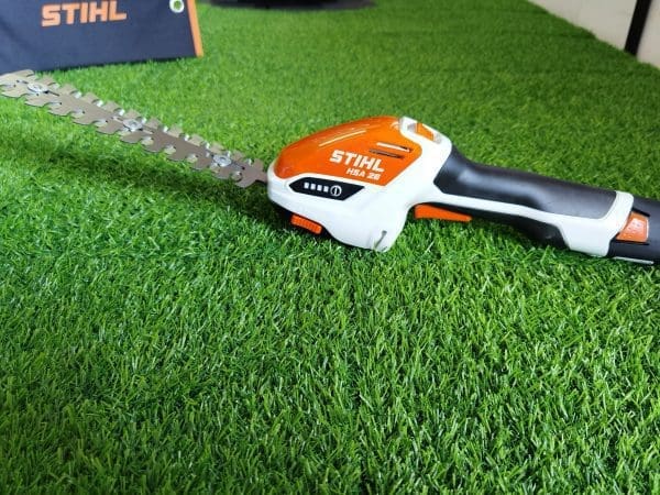 STIHL akumulatorske škare HSA 26 - Slika 11