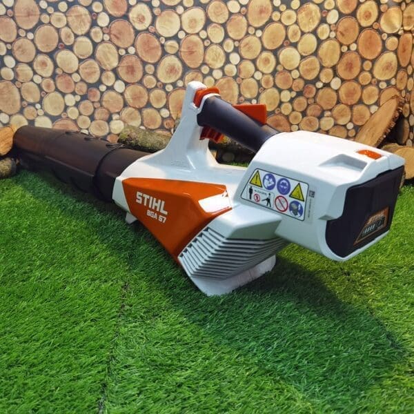 Akumulatorski puhač STIHL BGA 57 s 2xAK 20 i AL 101 - Slika 5
