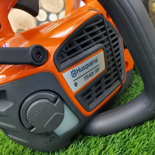 Baterijska pila Husqvarna T540i XP - Slika 11