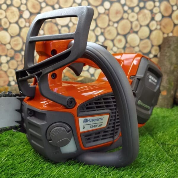 Baterijska pila Husqvarna T540i XP - Slika 10