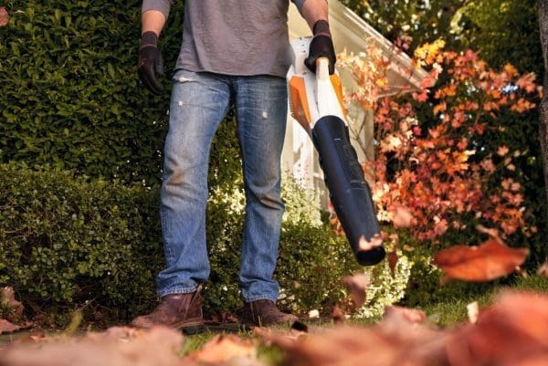 Akumulatorski puhač STIHL BGA 57 s 2xAK 20 i AL 101 - Slika 16