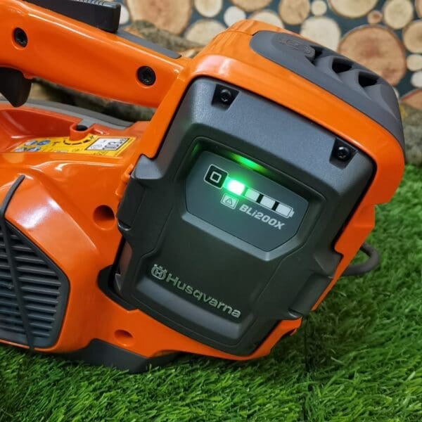 Baterijska pila Husqvarna T540i XP - Slika 5