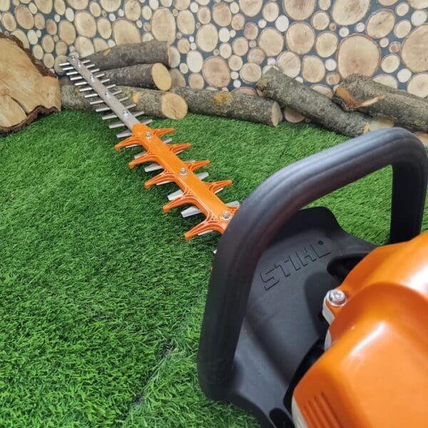 STIHL motorne škare HS 82 R - Slika 10