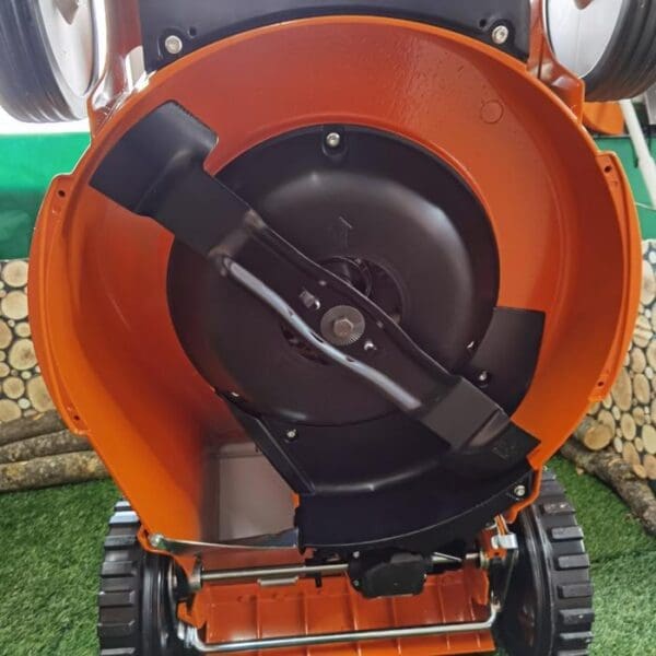 STIHL motorna kosilica RM 650 T - Slika 15