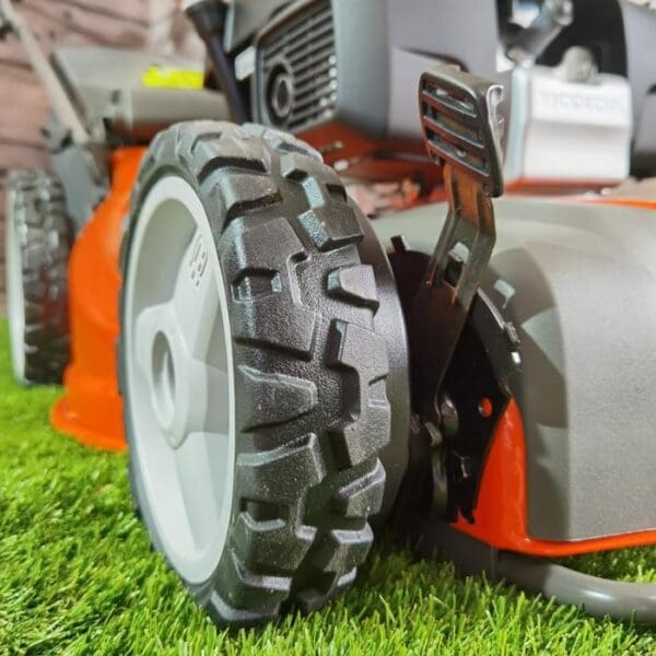 Motorna kosilica Husqvarna LC 353AWD - Slika 8