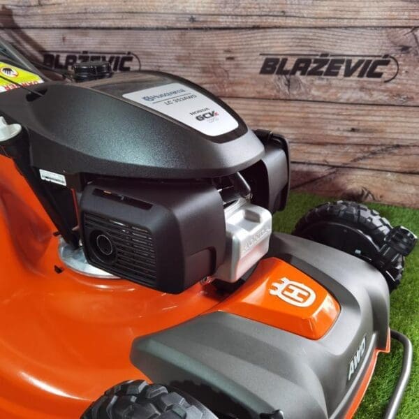 Motorna kosilica Husqvarna LC 353AWD - Slika 10