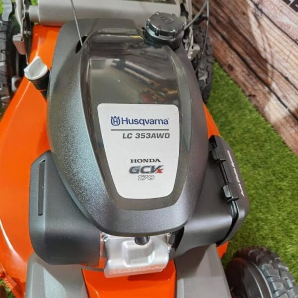 Motorna kosilica Husqvarna LC 353AWD - Slika 12