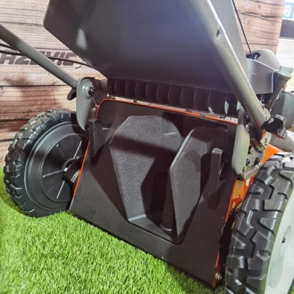 Motorna kosilica Husqvarna LC 353AWD - Slika 25