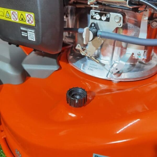Motorna kosilica Husqvarna LC 353AWD - Slika 30