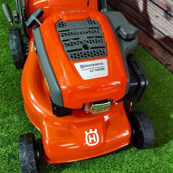 Motorna kosilica Husqvarna LC 140SP - Slika 10