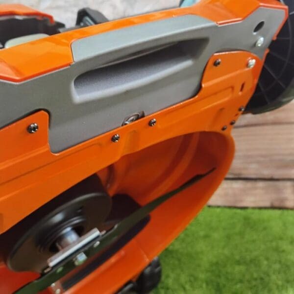 Motorna kosilica Husqvarna LC 151S - Slika 18
