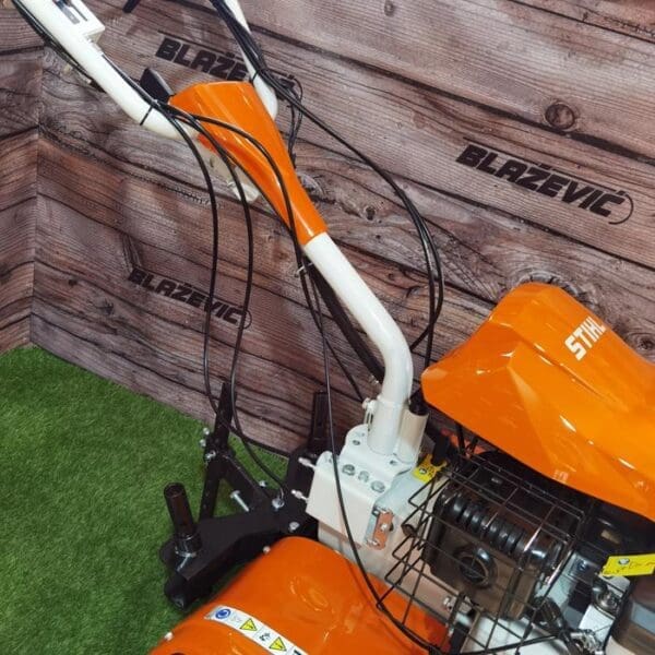 STIHL motorna kopačica MH 700 - Slika 4