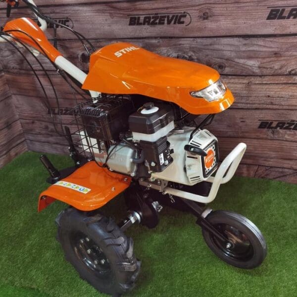 STIHL motorna kopačica MH 700 - Slika 6