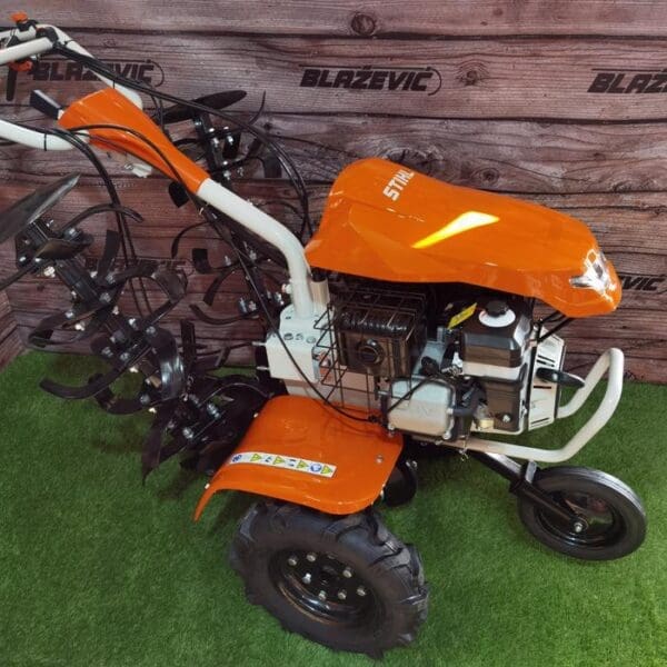 STIHL motorna kopačica MH 700 - Slika 18