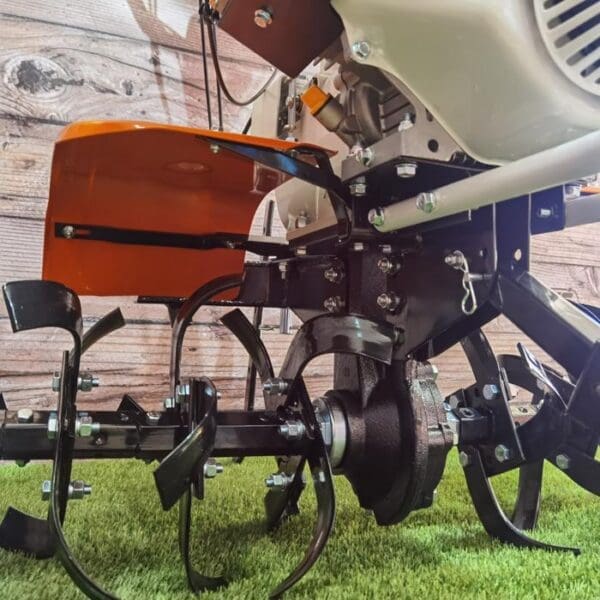 STIHL motorna kopačica MH 700 - Slika 31