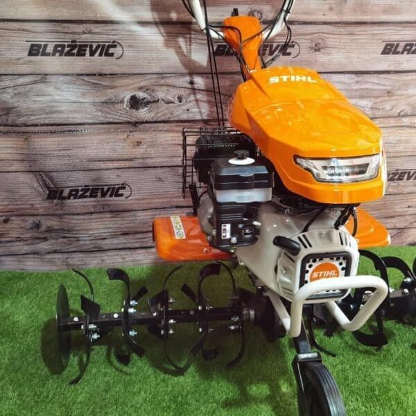 STIHL motorna kopačica MH 700 - Slika 13