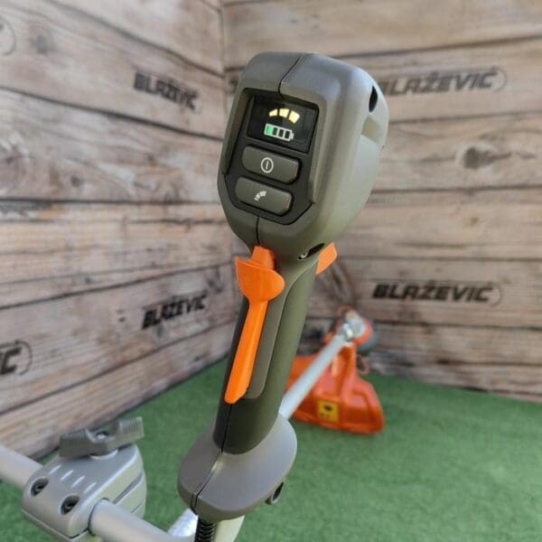 Baterijski trimer Husqvarna 535i RXT - Slika 24