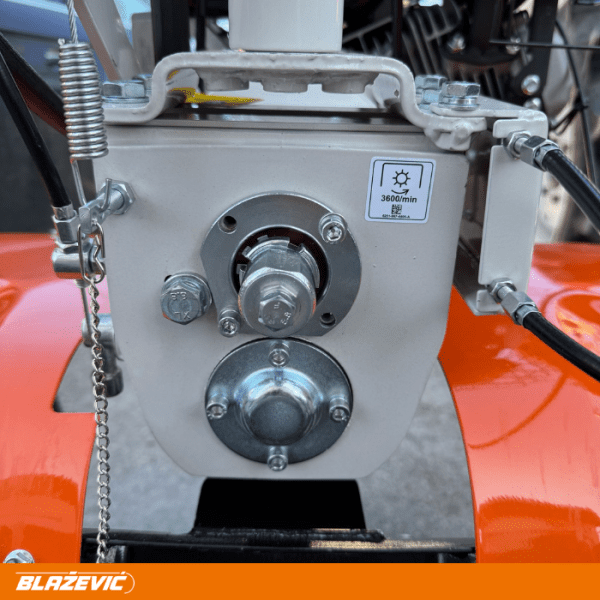 STIHL motorna kopačica MH 700 - Slika 10