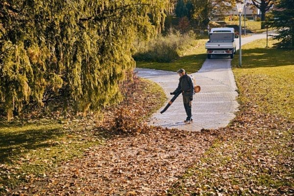Akumulatorski puhač STIHL BGA 300 - Slika 11