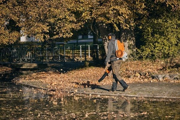 Akumulatorski puhač STIHL BGA 300 - Slika 8