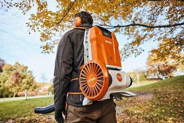 Akumulatorski puhač STIHL BGA 300 - Slika 9