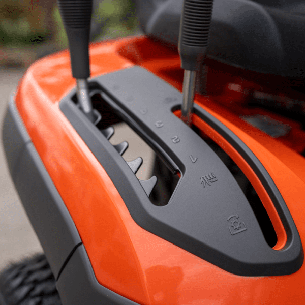 Traktorska kosilica Husqvarna TS 112 - Slika 16